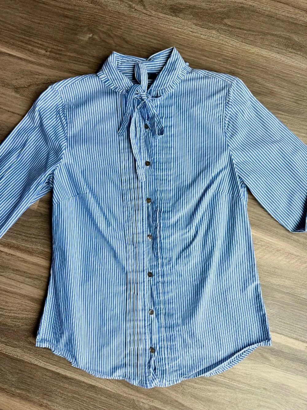 J Crew Striped Tie Neck Tuxedo Ruffle Cotton Shirt Blue White Size 6